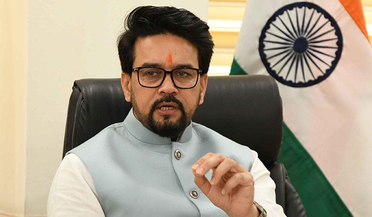 Anurag Thakur: राहुल गांधी भाजपा के लिए वरदान हैं